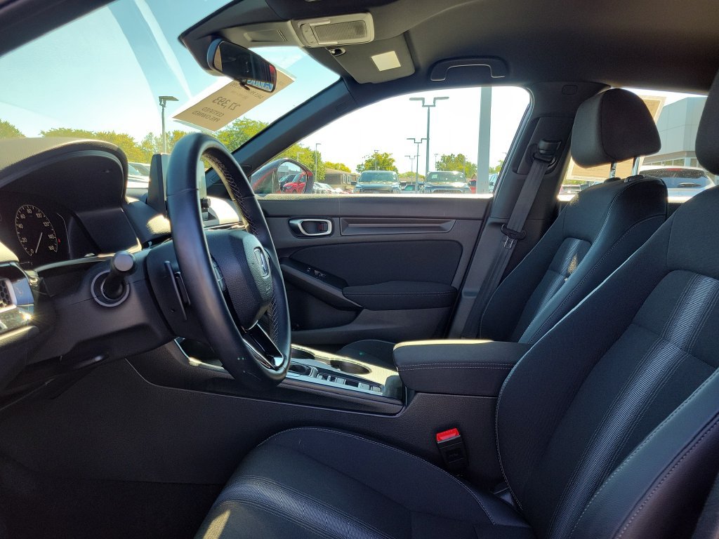 Used 2025 Honda Civic Sport image 19