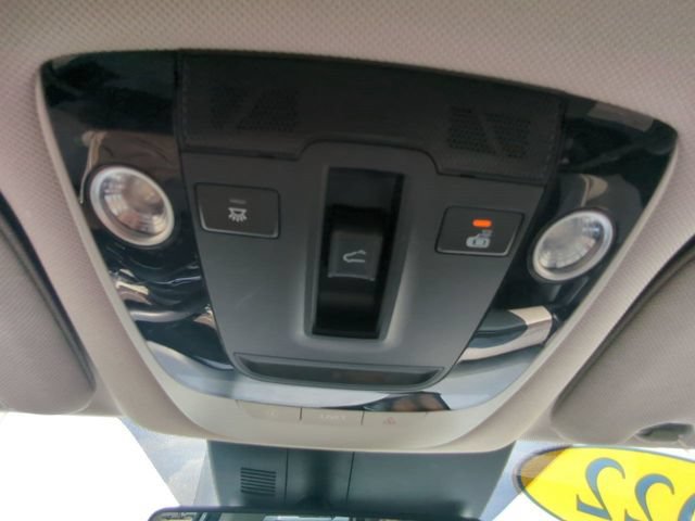 Used 2022 Kia Sorento EX w/ Panoramic Sunroof Package FWD image 24
