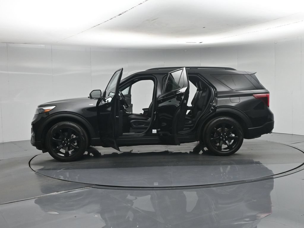 Certified 2023 Ford Explorer ST-Line w/ Class IV Trailer Tow Package RWD image 5