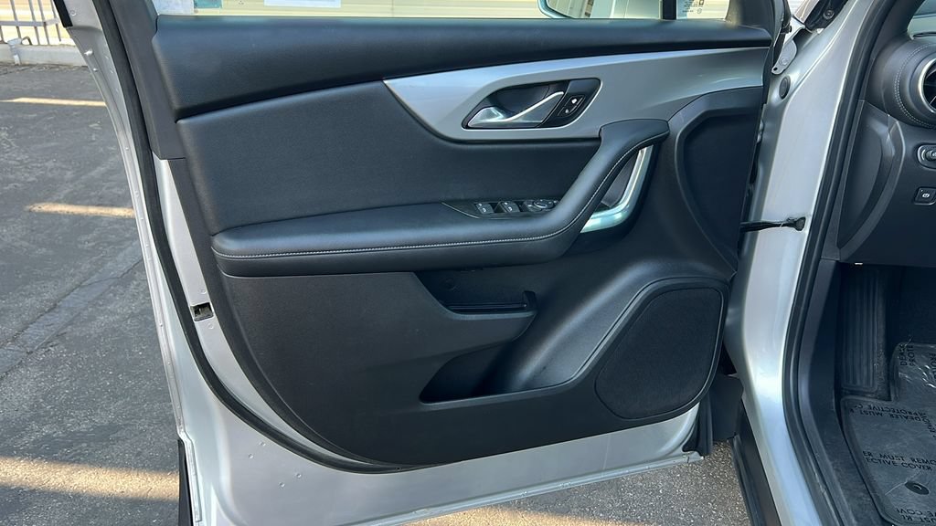 Used 2020 Chevrolet Blazer LT FWD image 13