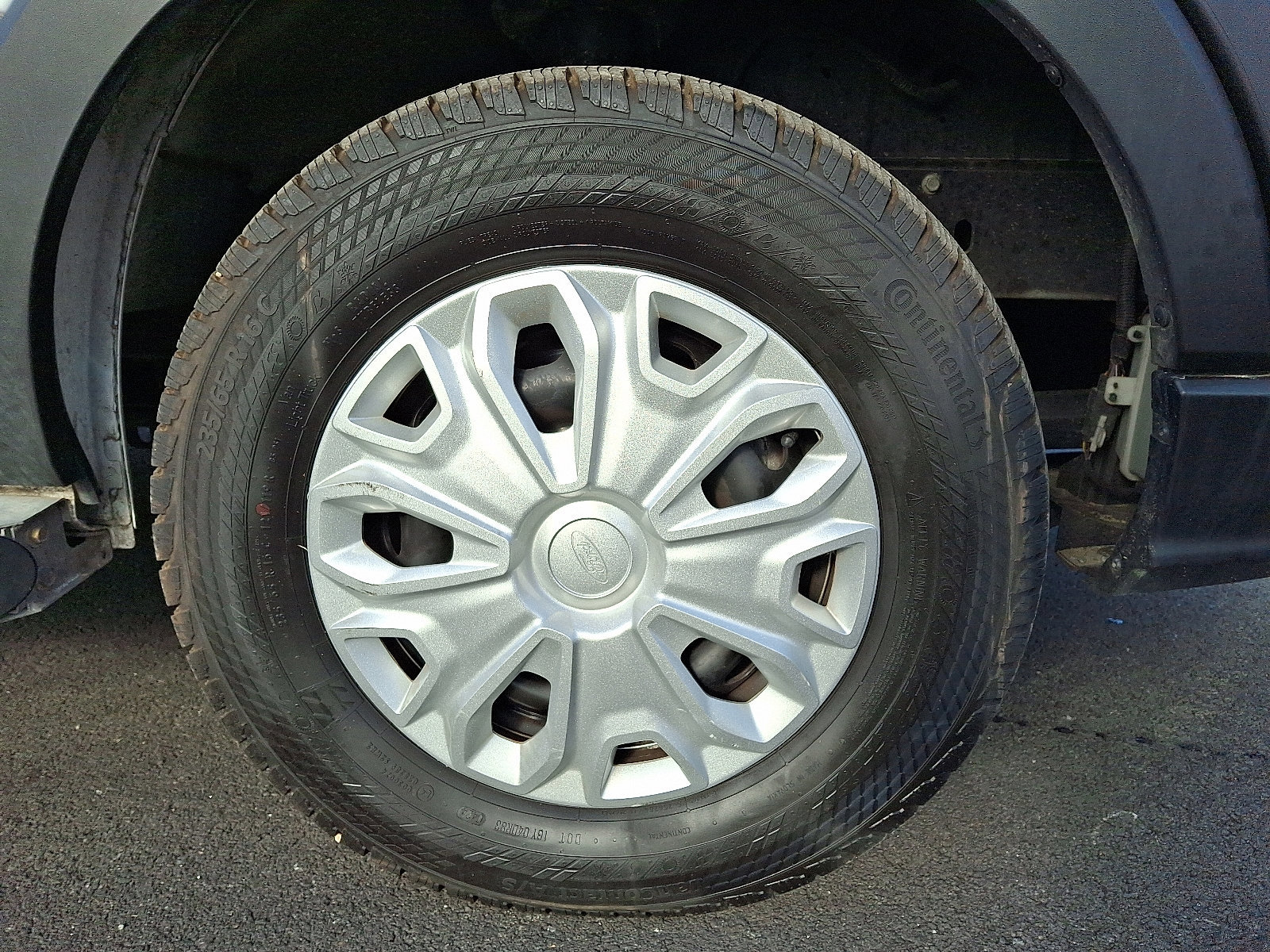 Certified 2024 Ford Transit 250 Low Roof w/ Exterior Upgrade Package image 8