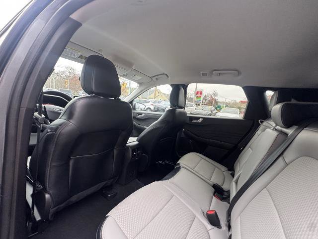 Certified 2023 Ford Escape SE w/ Class II Trailer Tow Package image 12