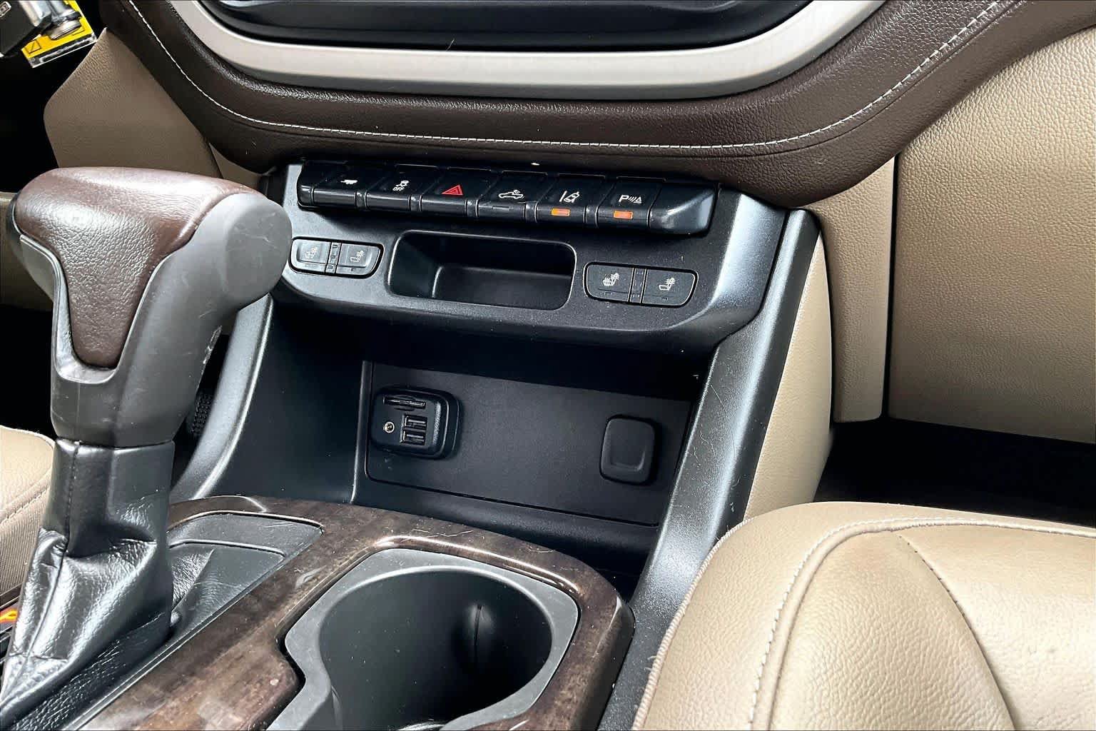 Used 2020 GMC Canyon SLT w/ Driver Alert Package AWD/4WD image 36