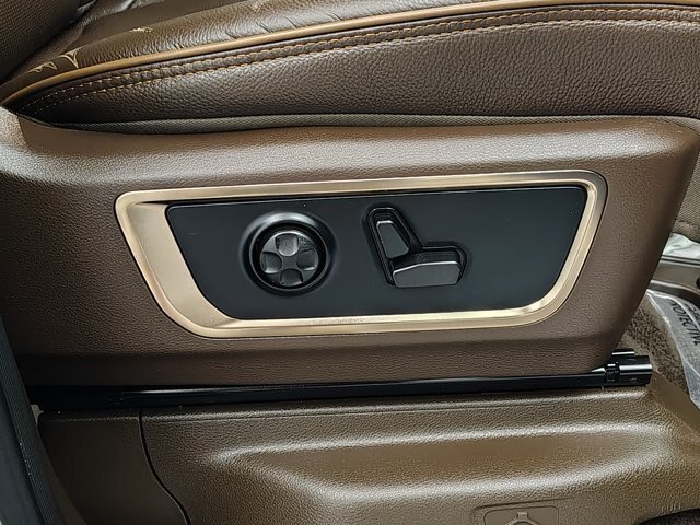 Used 2025 RAM 1500 Limited AWD/4WD image 29