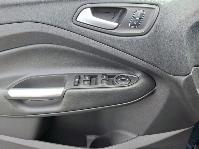 Certified 2018 Ford Escape SE w/ SE Sync 3 Package image 12