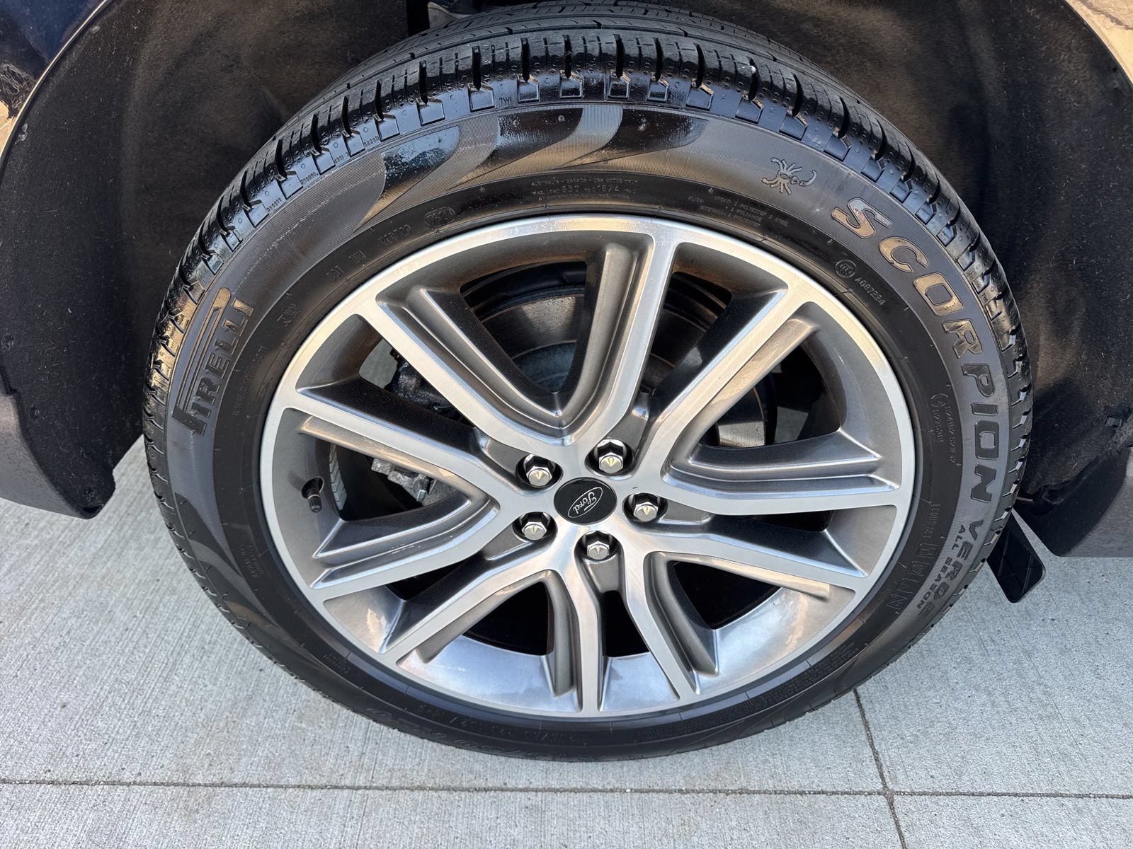 Certified 2024 Ford Edge Titanium w/ Equipment Group 301A AWD/4WD image 20