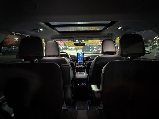 Certified 2022 Ford Explorer Limited w/ Limited Technology Package image 16