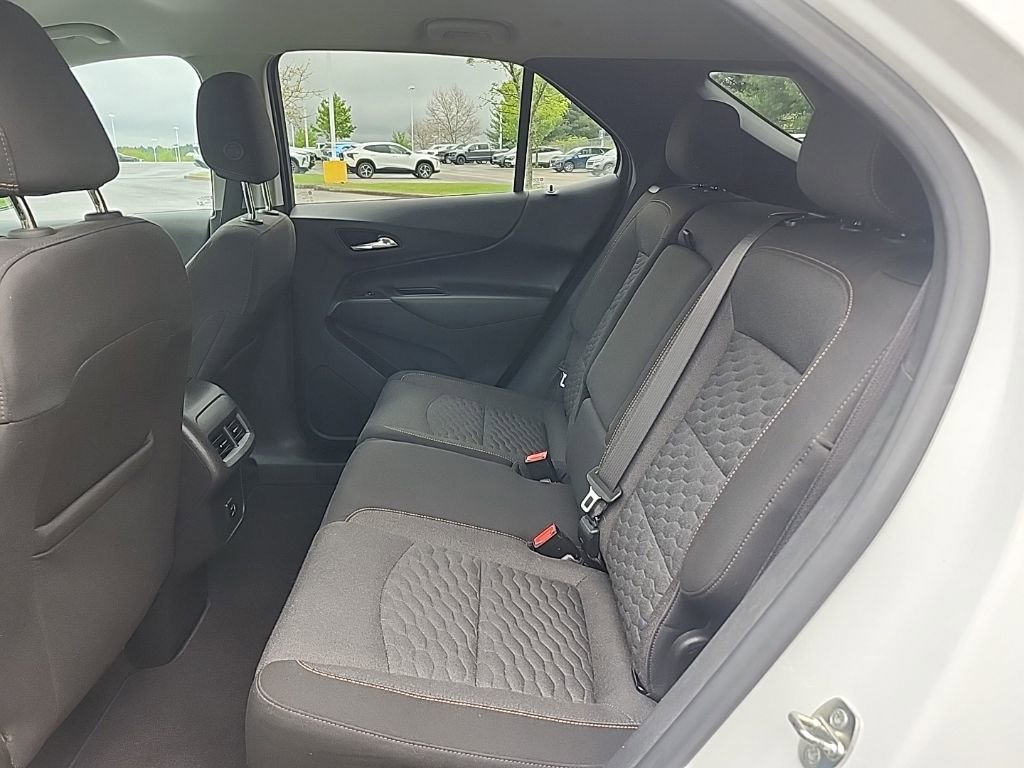 Used 2021 Chevrolet Equinox LT AWD/4WD image 19