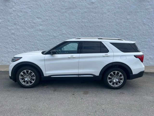 Certified 2025 Ford Explorer Platinum image 6