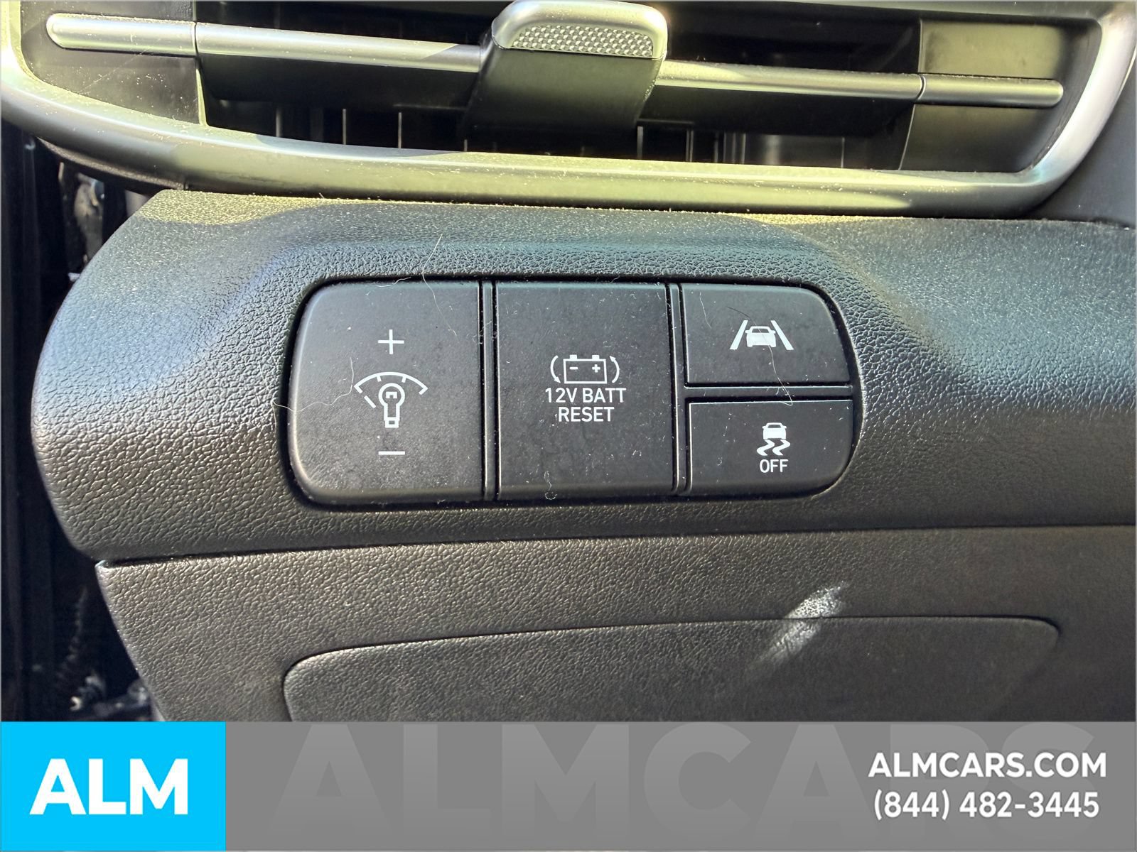 Used 2021 Hyundai Elantra Limited w/ Cargo Package FWD image 24