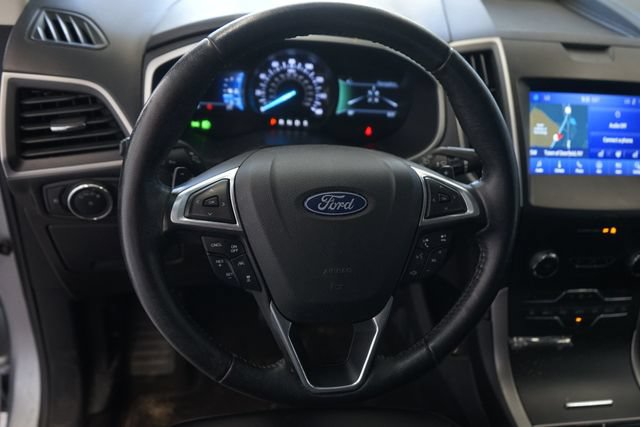 Certified 2020 Ford Edge SEL w/ Cold Weather Package AWD/4WD image 22
