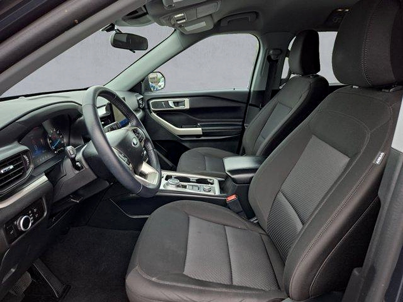 Certified 2023 Ford Explorer XLT AWD/4WD image 11