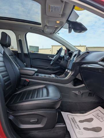 Certified 2024 Ford Edge SEL w/ Convenience Package AWD/4WD image 13