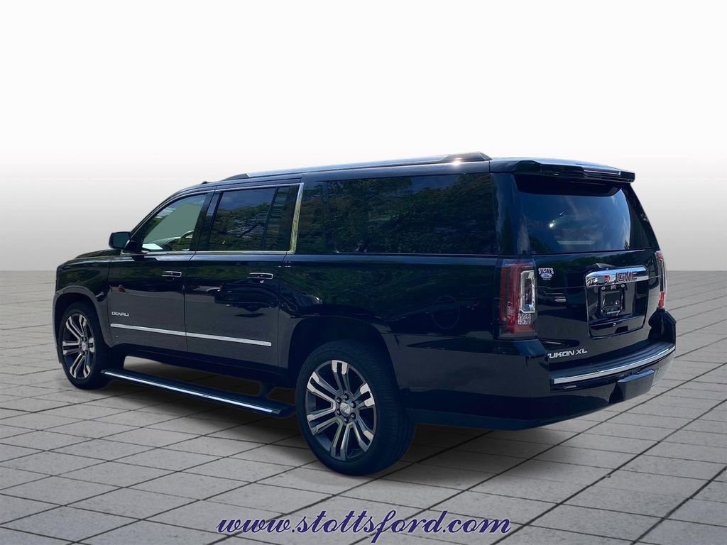 Used 2017 GMC Yukon XL Denali w/ Open Road Package AWD/4WD image 4
