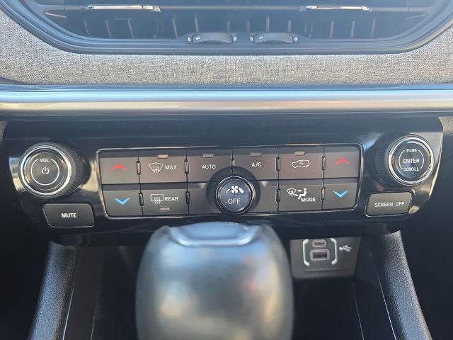 Used 2023 Jeep Compass Latitude w/ Sun and Sound Group image 40