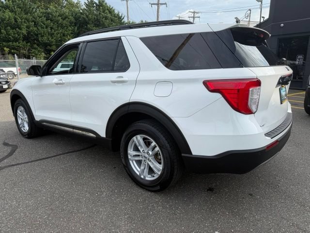 Certified 2022 Ford Explorer XLT w/ Equipment Group 202A AWD/4WD image 8