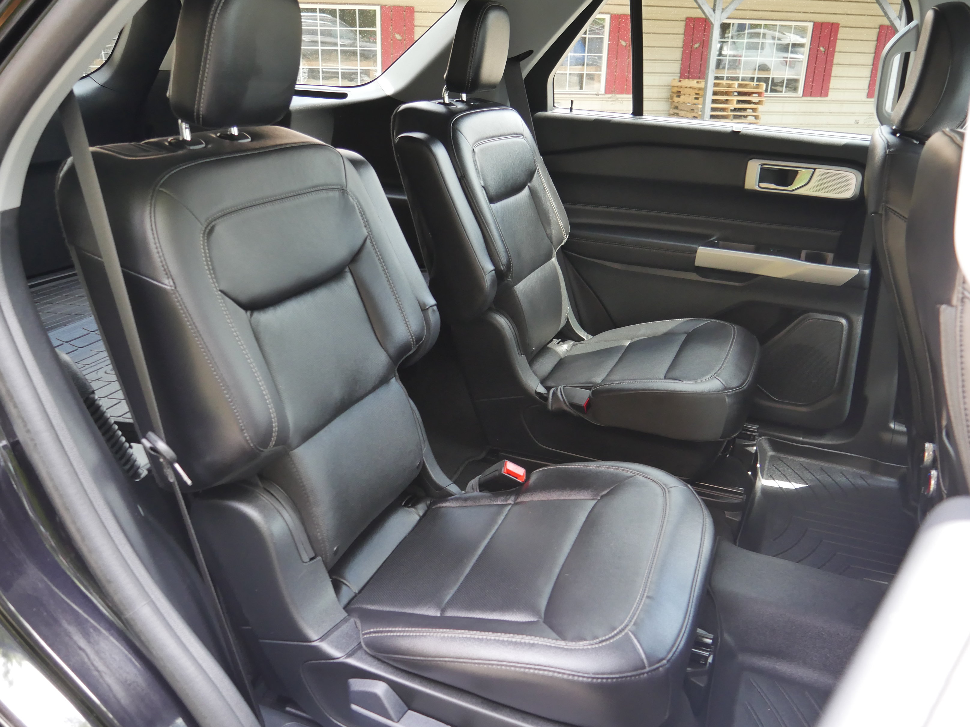 Certified 2024 Ford Explorer Limited w/ Limited Technology Package AWD/4WD image 29