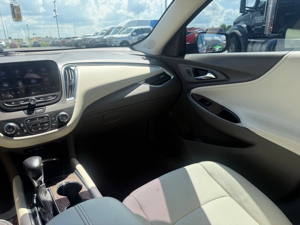 Used 2021 Chevrolet Malibu LT w/ Leather Package FWD image 39