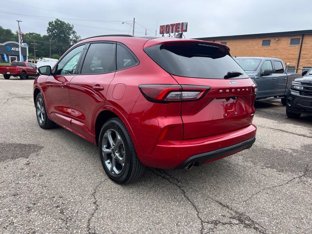 Certified 2024 Ford Escape ST-Line w/ Tech Pack #1 AWD/4WD image 6