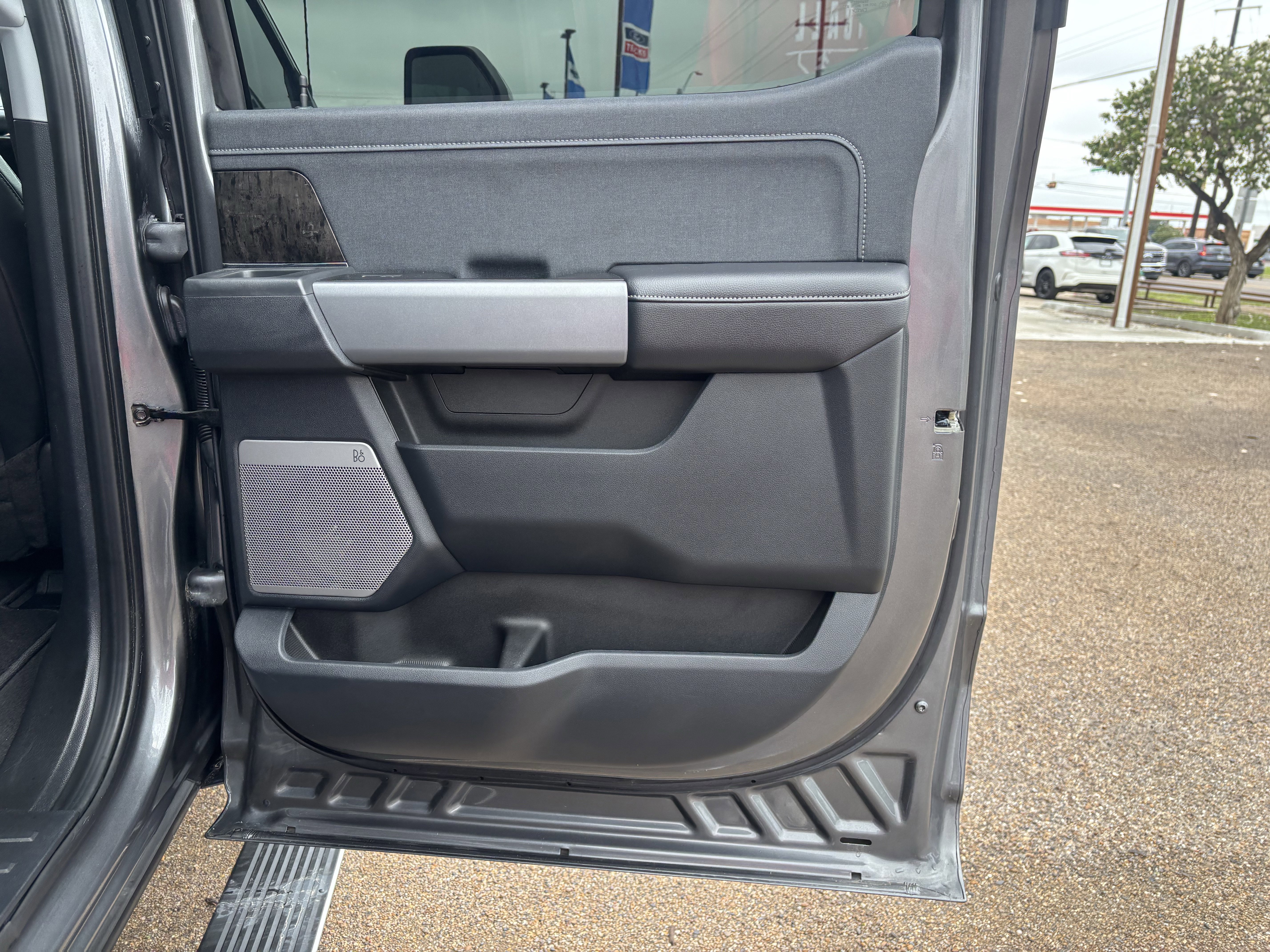 Certified 2024 Ford F250 Lariat w/ Lariat Ultimate Package AWD/4WD image 19