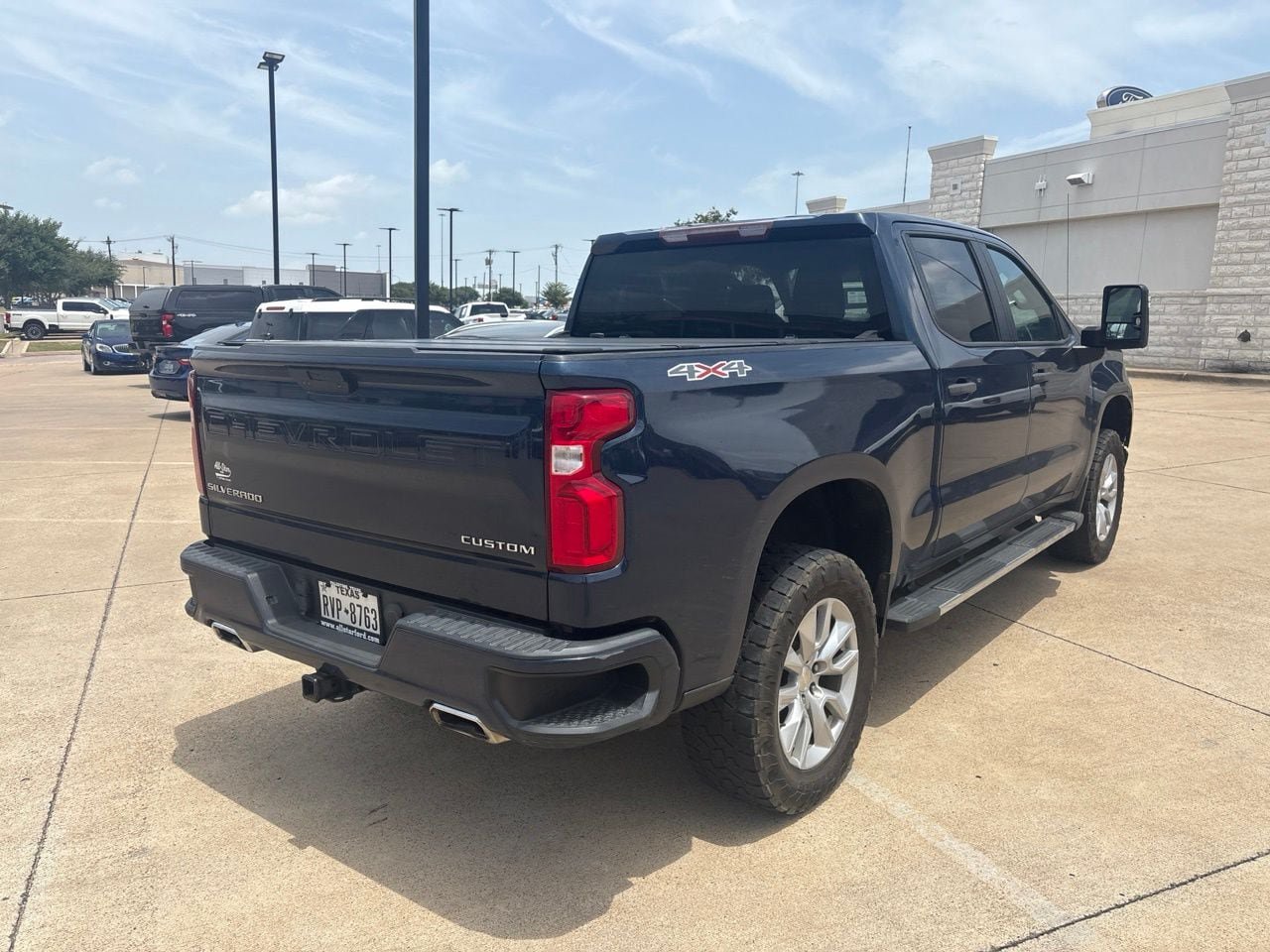 Used 2019 Chevrolet Silverado 1500 Custom w/ Custom Max Trailering Package AWD/4WD image 3