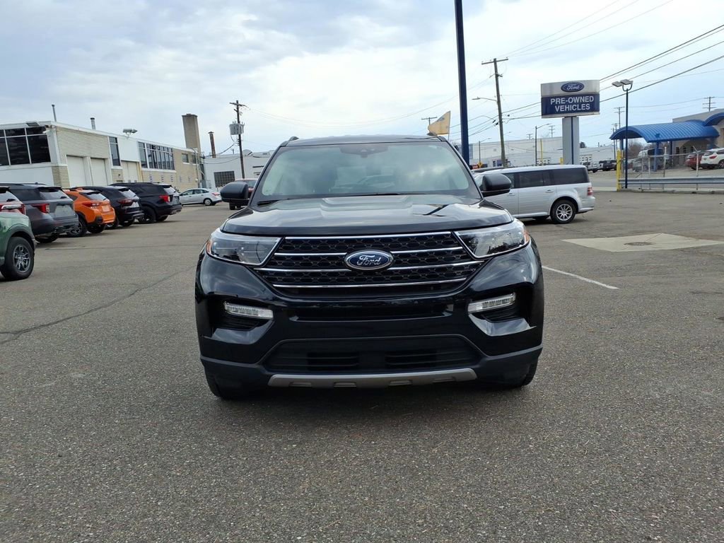 Certified 2023 Ford Explorer XLT w/ Equipment Group 202A image 7