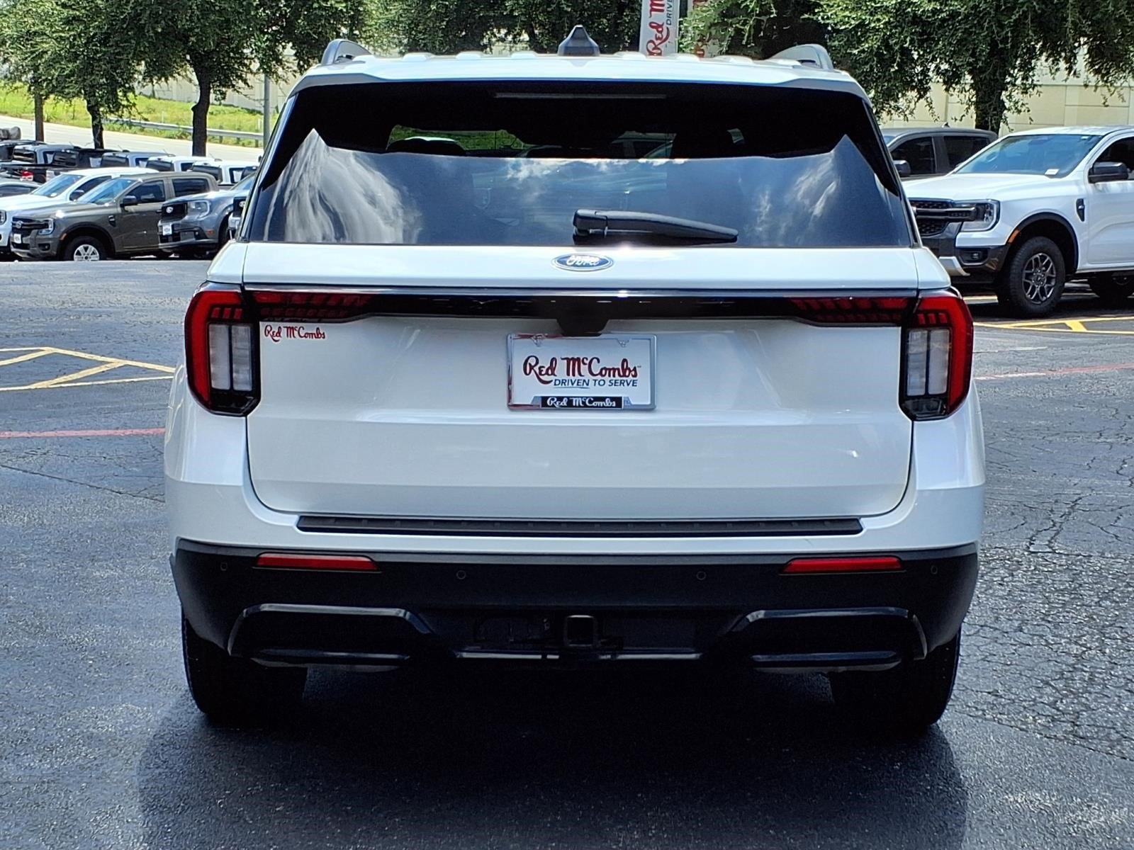 Certified 2025 Ford Explorer ST-Line AWD/4WD image 7