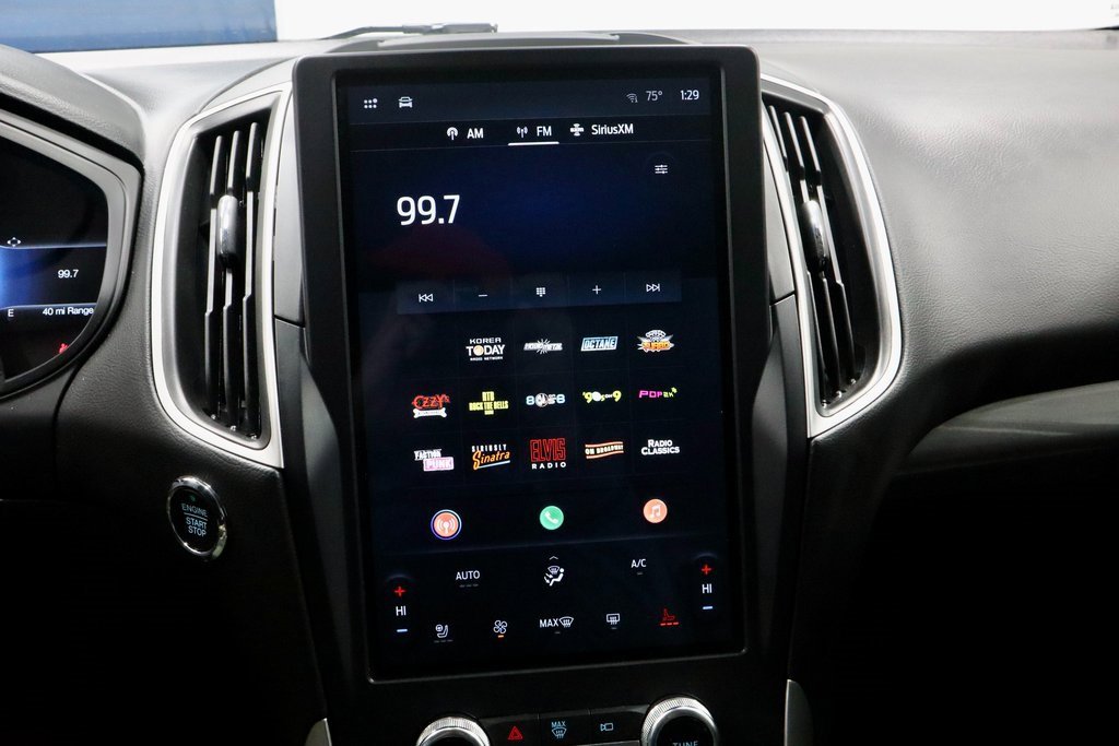 Certified 2024 Ford Edge SEL w/ Convenience Package image 3