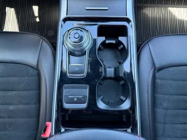 Certified 2020 Ford Edge ST-Line FWD image 28