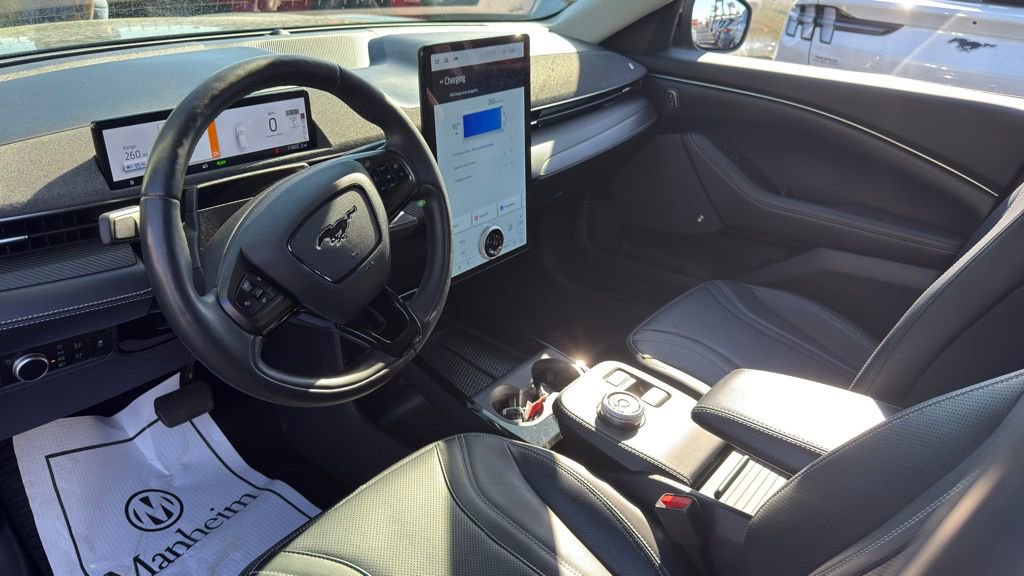 Certified 2022 Ford Mustang Mach-E Premium AWD/4WD image 9