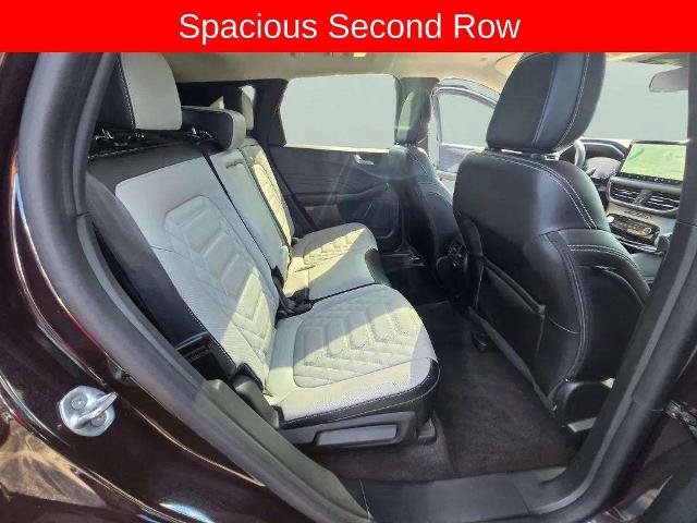 Certified 2023 Ford Escape Platinum w/ Premium Technology Package AWD/4WD image 19