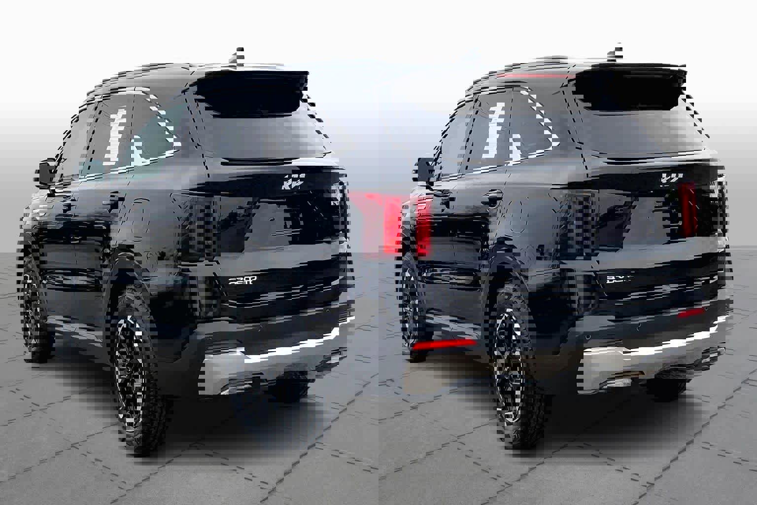 Used 2024 Kia Sorento S image 12