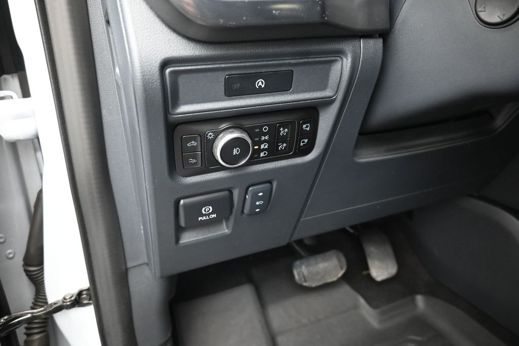 Certified 2025 Ford F150 Raptor AWD/4WD image 13