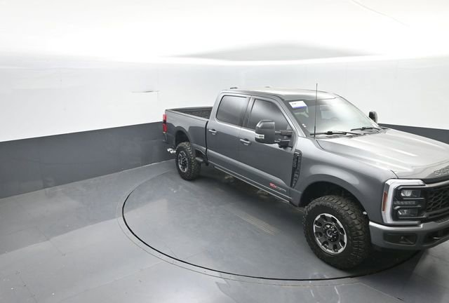 Certified 2024 Ford F350 Lariat w/ Tremor Off-Road Package AWD/4WD image 25