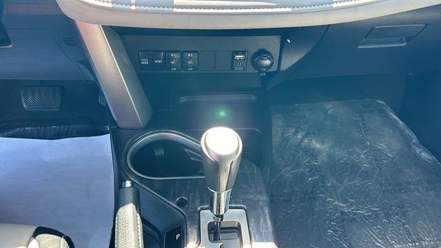 Used 2017 Toyota RAV4 Platinum image 21