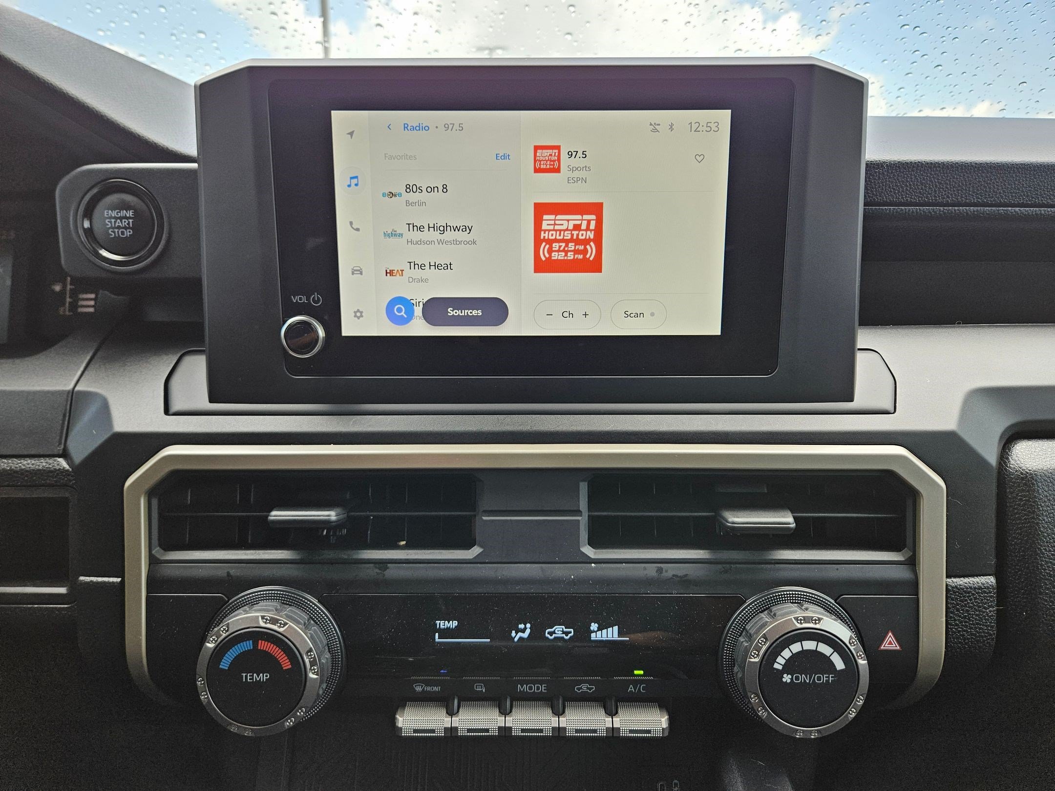 Used 2025 Toyota Tacoma SR AWD/4WD image 26