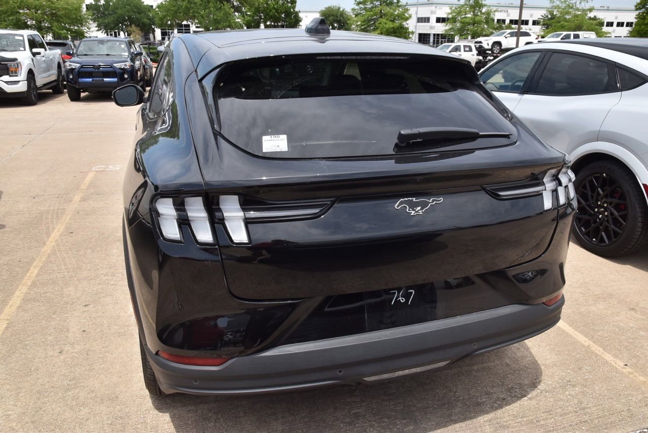 Certified 2025 Ford Mustang Mach-E Select w/ Comfort Package Lite AWD/4WD image 6