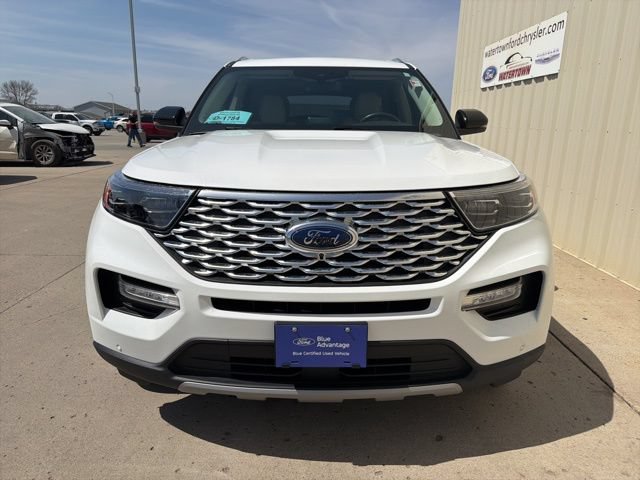 Certified 2023 Ford Explorer Platinum w/ Technology Package AWD/4WD image 3