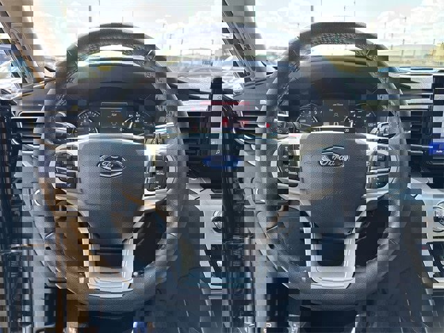 Certified 2022 Ford Explorer XLT w/ Equipment Group 202A image 6