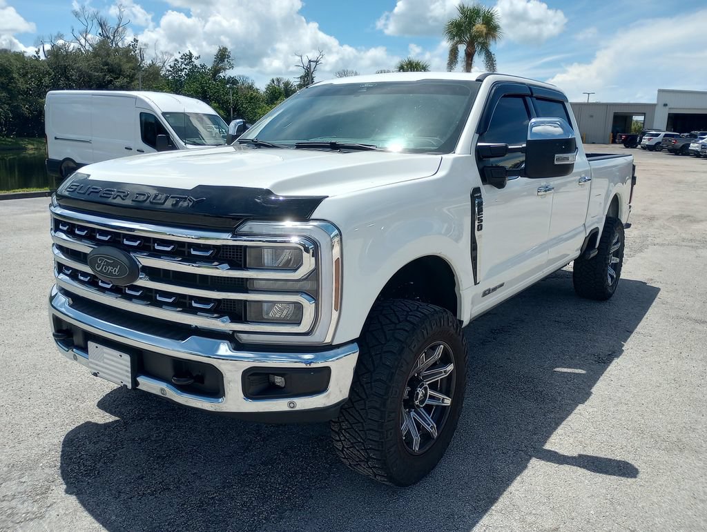 Certified 2025 Ford F250 Lariat w/ Lariat Ultimate Package AWD/4WD image 3