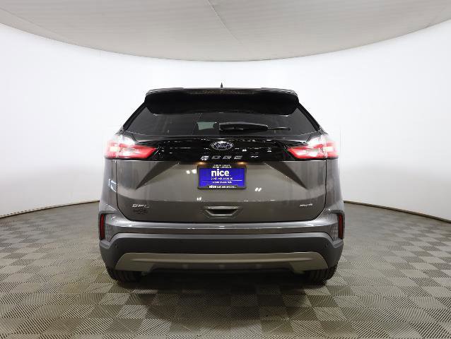 Certified 2024 Ford Edge SEL w/ Convenience Package image 3