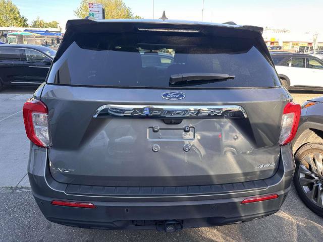 Certified 2023 Ford Explorer XLT w/ Class IV Trailer Tow Package AWD/4WD image 3