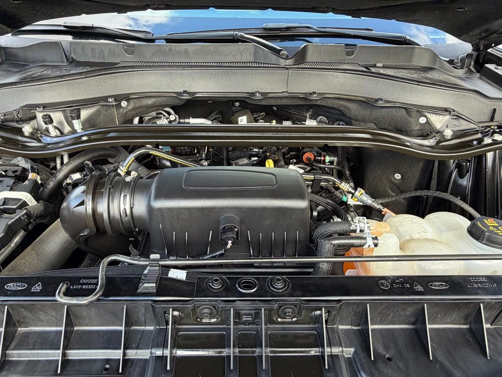 Certified 2023 Ford Explorer Limited RWD image 39