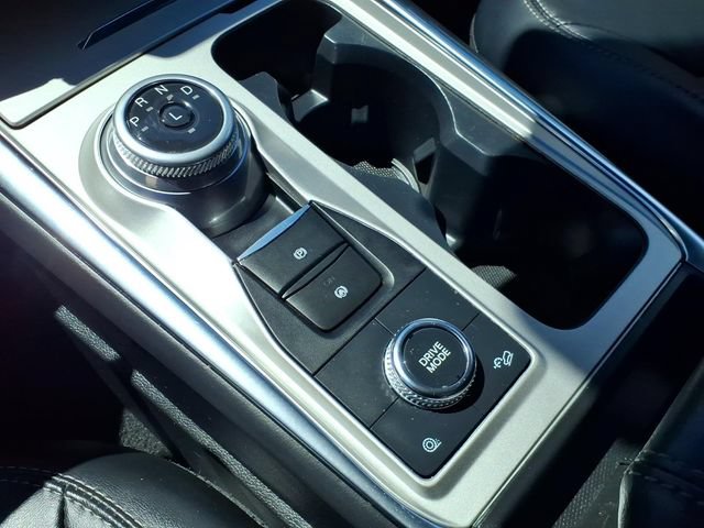 Certified 2022 Ford Explorer XLT w/ Equipment Group 202A AWD/4WD image 27
