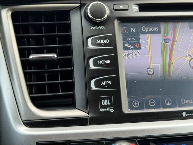 Used 2018 Toyota Highlander Limited AWD/4WD image 40