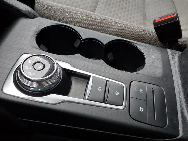 Certified 2022 Ford Escape SE w/ SE Sport Appearance Package image 17