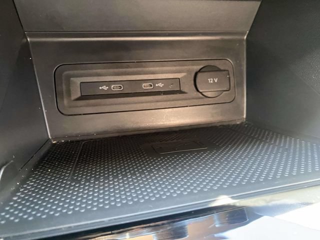Used 2023 Volkswagen Atlas SE w/ Black Wheel Package FWD image 27