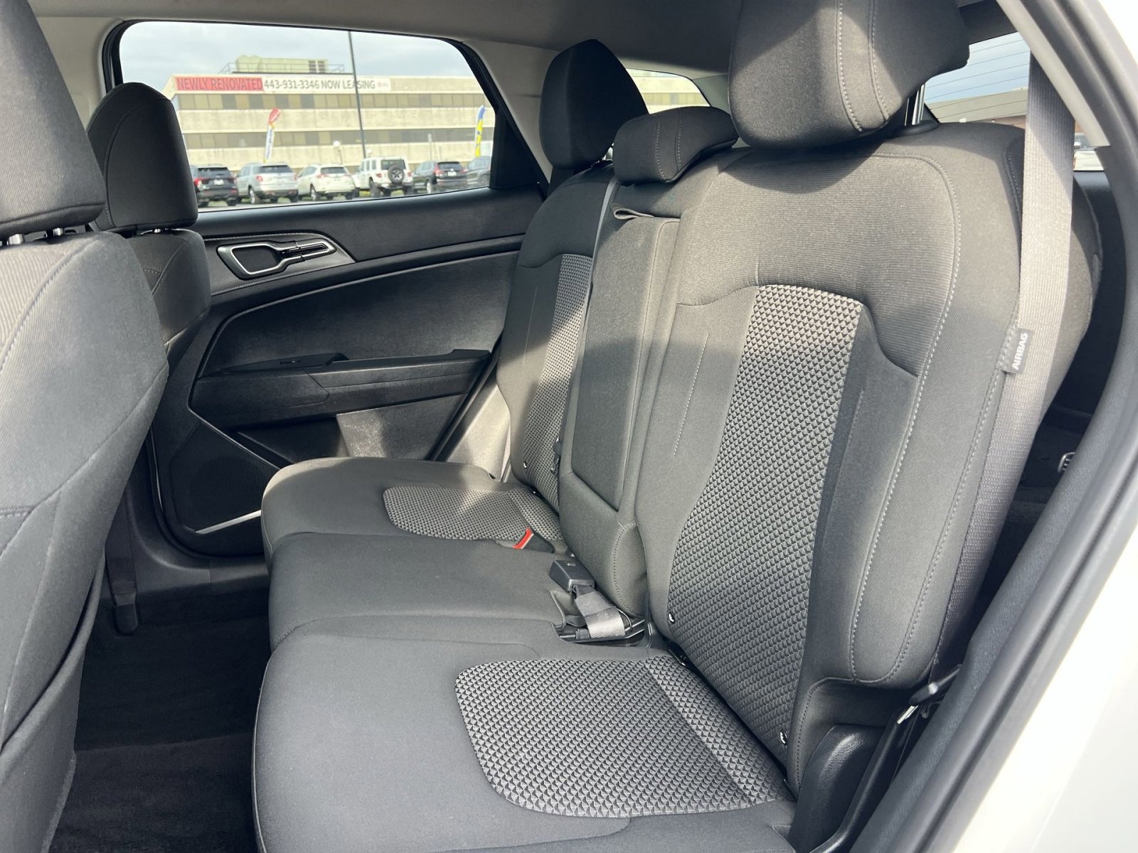 Used 2024 Kia Sportage LX image 23