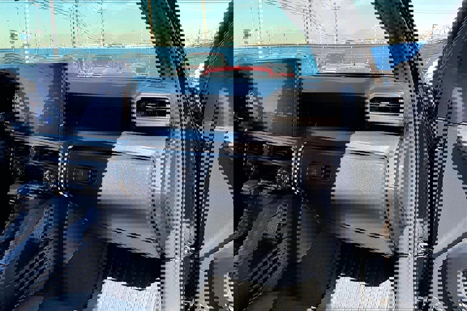 Used 2025 Toyota 4Runner TRD Off-Road Premium w/ Tow Technology Package image 18