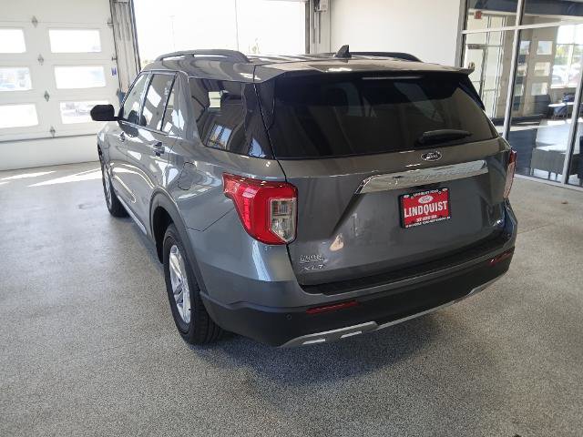 Certified 2023 Ford Explorer XLT w/ Equipment Group 202A image 3